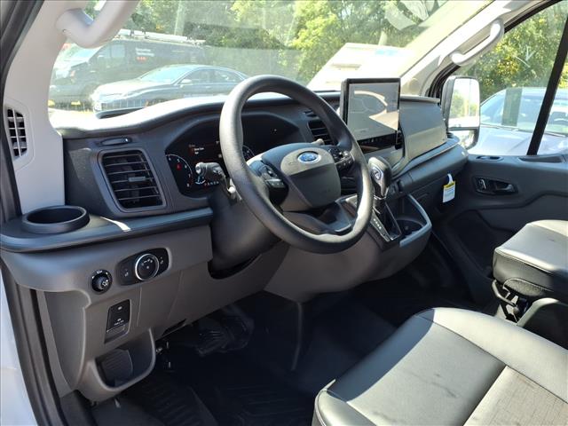 2025 Ford Transit 250 - Photo 10