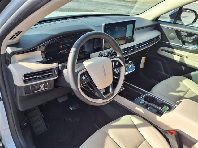 2025 Lincoln Corsair Premiere - Photo 10