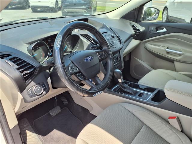 2017 Ford Escape SE - Photo 11