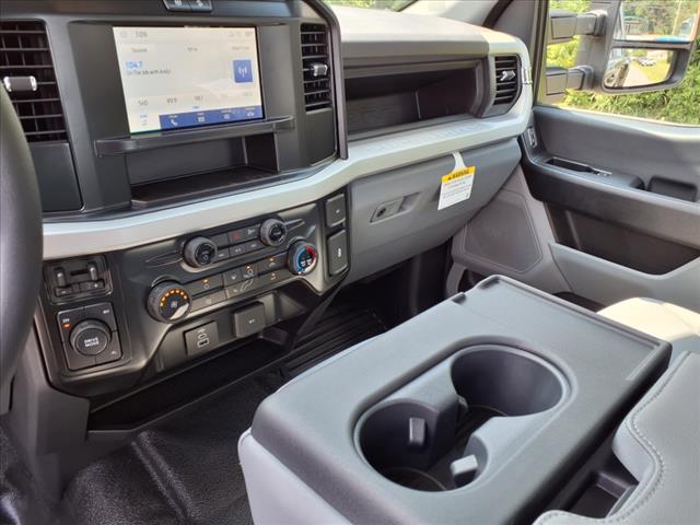 2025 Ford F-350 Super Duty XL - Photo 11