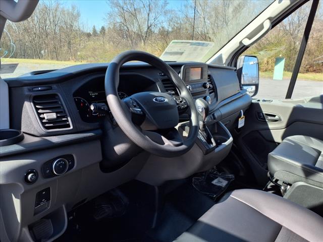2025 Ford Transit 250 - Photo 11