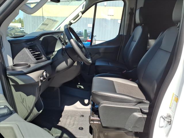 2025 Ford Transit 250 - Photo 11