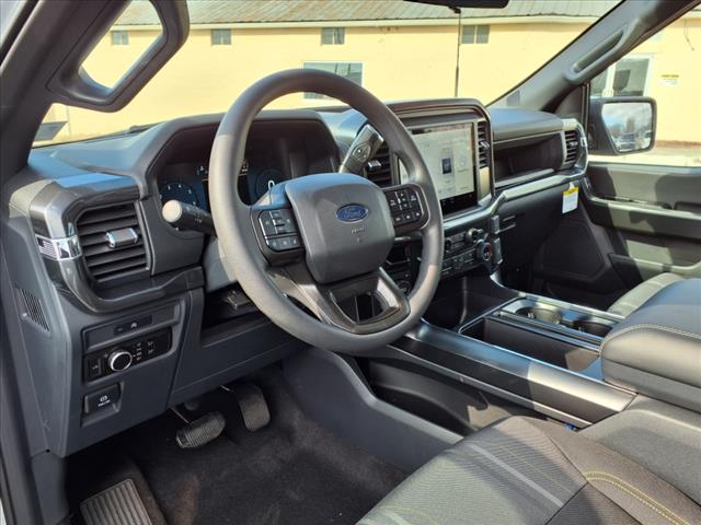 2025 Ford F-150 STX - Photo 11