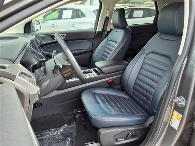 2024 Ford Edge SEL - Photo 12