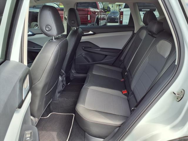 2023 Volkswagen Taos SE 4Motion - Photo 12