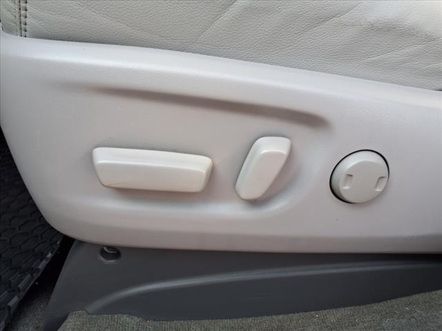 2015 Toyota Sienna XLE 8-Passenger - Photo 12