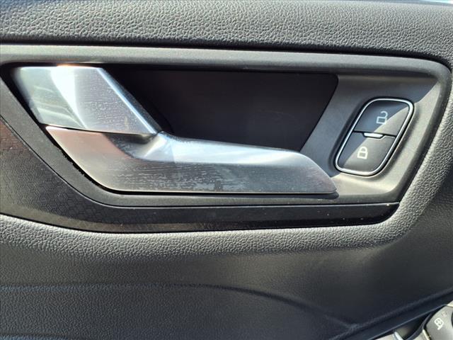 2022 Ford Escape SEL - Photo 13
