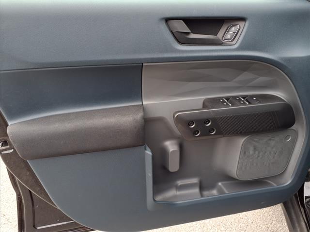 2022 Ford Maverick XL - Photo 13