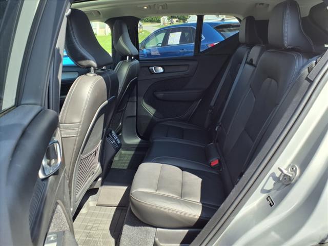 2023 Volvo XC40 B5 Plus Dark Theme - Photo 13