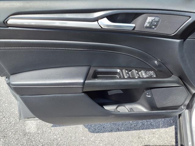 2020 Ford Fusion Energi Titanium - Photo 14