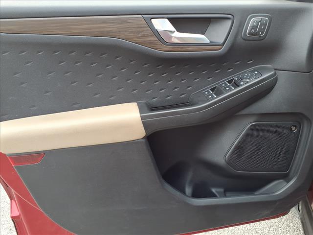 2020 Ford Escape Titanium - Photo 17