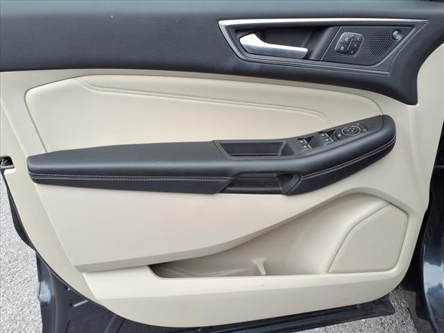 2022 Ford Edge Titanium - Photo 17