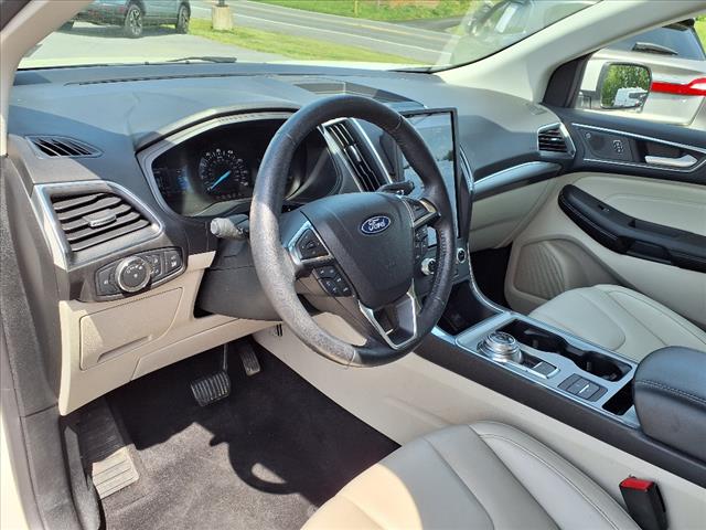 2022 Ford Edge Titanium - Photo 17