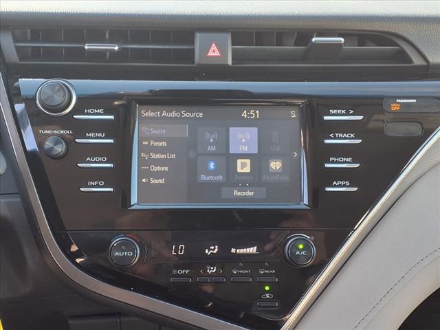 2018 Toyota Camry SE - Photo 17