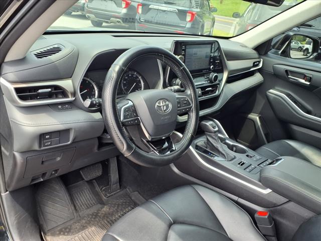 2021 Toyota Highlander XLE - Photo 17