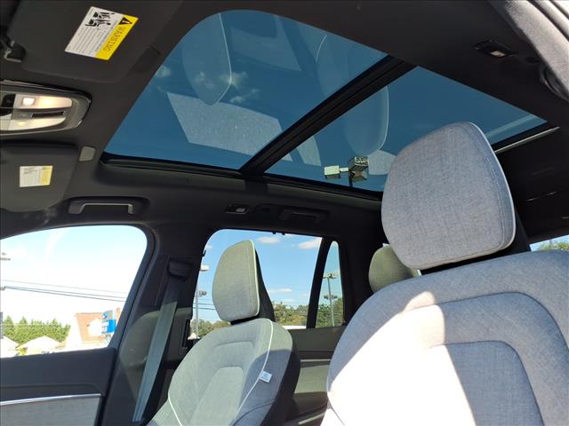 2024 Volvo XC90 Recharge T8 Ultimate Bright Theme 7P - Photo 17