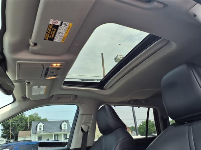 2021 Toyota Highlander XLE - Photo 18
