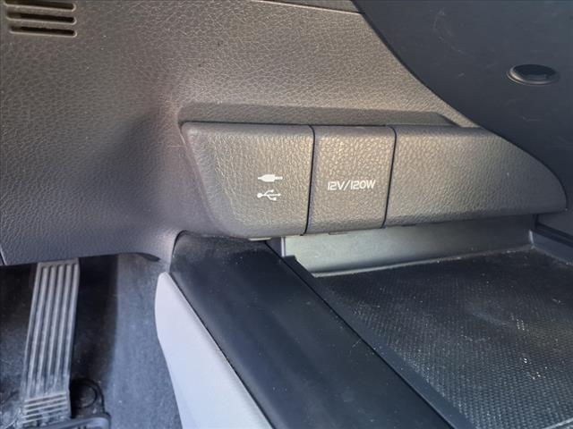 2018 Toyota Camry SE - Photo 19
