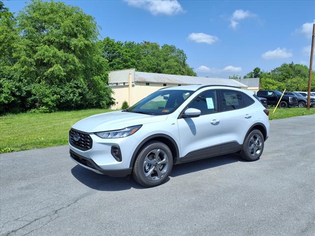 2025 Ford Escape Hybrid ST-Line Select - Photo 1