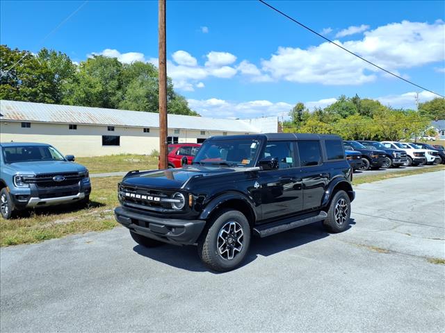 2025 Ford Bronco Outer Banks - Photo 1