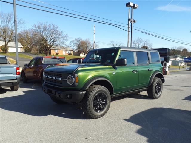 2024 Ford Bronco Black Diamond - Photo 1