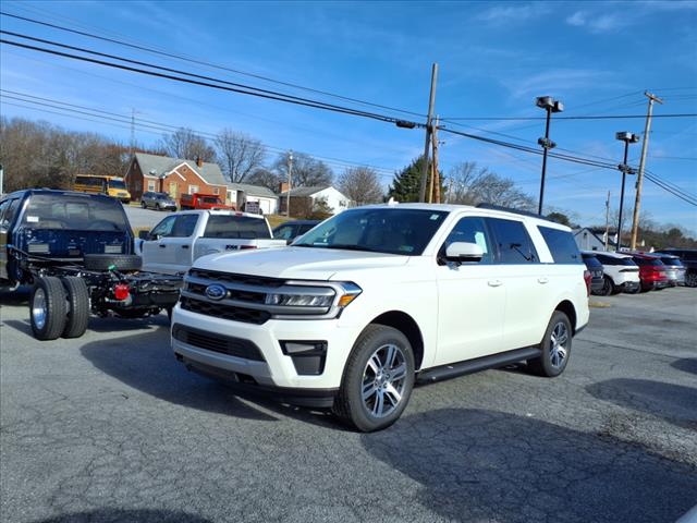 2024 Ford Expedition MAX XLT - Photo 1