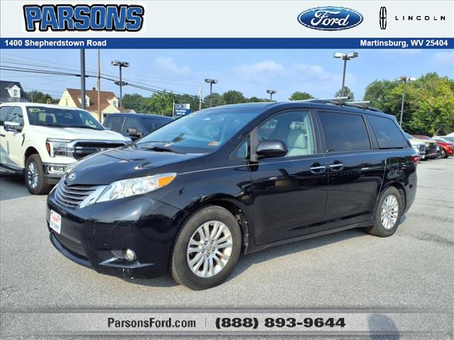 2015 Toyota Sienna XLE 8-Passenger - Photo 1