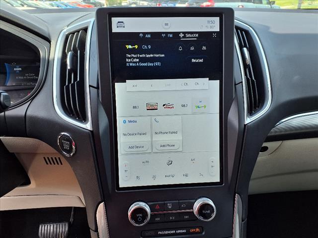 2022 Ford Edge Titanium - Photo 24