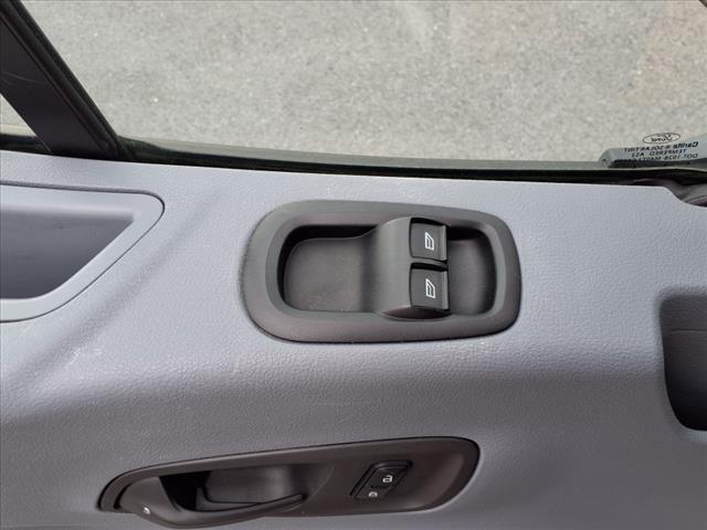 2015 Ford Transit 350 XL - Photo 25