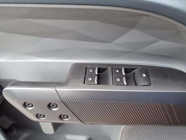 2022 Ford Maverick XL - Photo 25