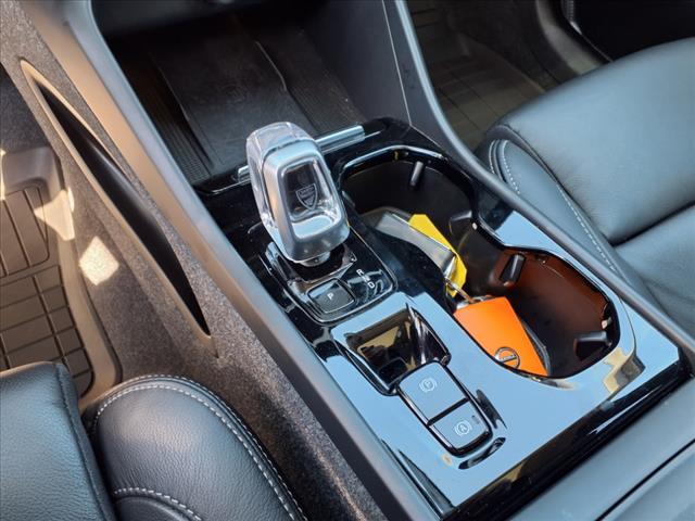 2023 Volvo XC40 B5 Plus Dark Theme - Photo 25