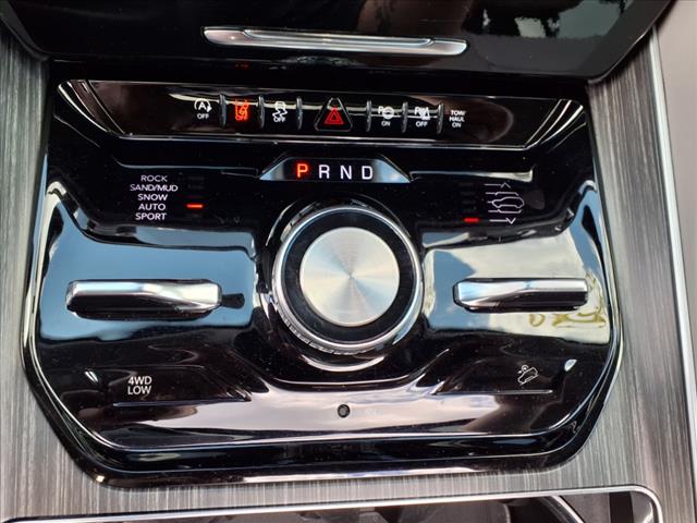 2023 Jeep Wagoneer L Series III - Photo 26