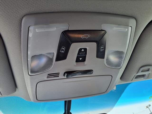 2015 Toyota Sienna XLE 8-Passenger - Photo 26