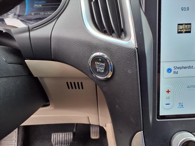 2022 Ford Edge Titanium - Photo 27