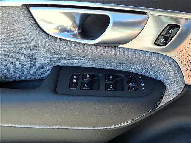 2024 Volvo XC90 Recharge T8 Ultimate Bright Theme 7P - Photo 27