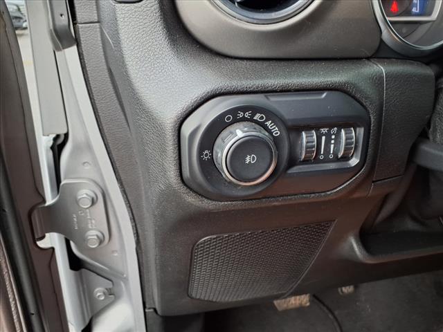 2020 Jeep Wrangler Unlimited Sahara - Photo 28