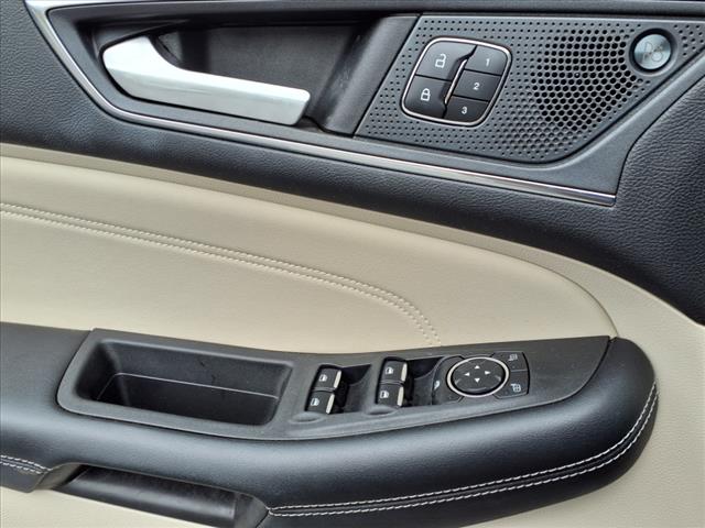 2022 Ford Edge Titanium - Photo 28