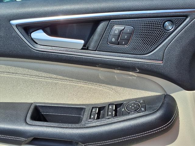 2022 Ford Edge Titanium - Photo 28