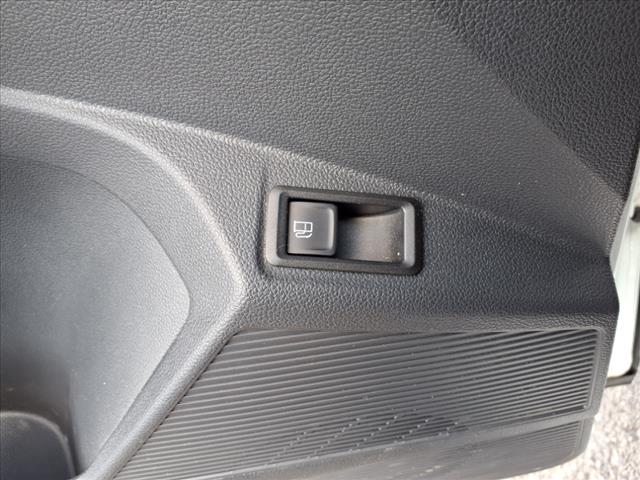 2023 Volkswagen Taos SE 4Motion - Photo 28