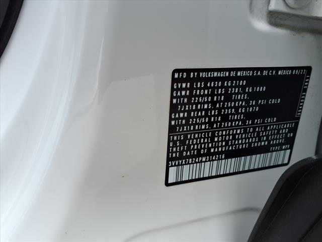 2023 Volkswagen Taos SE 4Motion - Photo 29