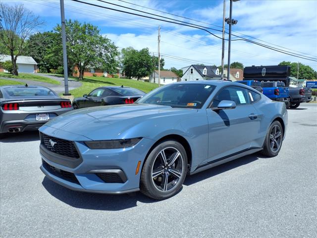2025 Ford Mustang EcoBoost - Photo 2