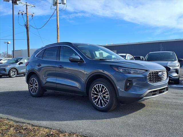 2025 Ford Escape Plug-In Hybrid PHEV - Photo 2