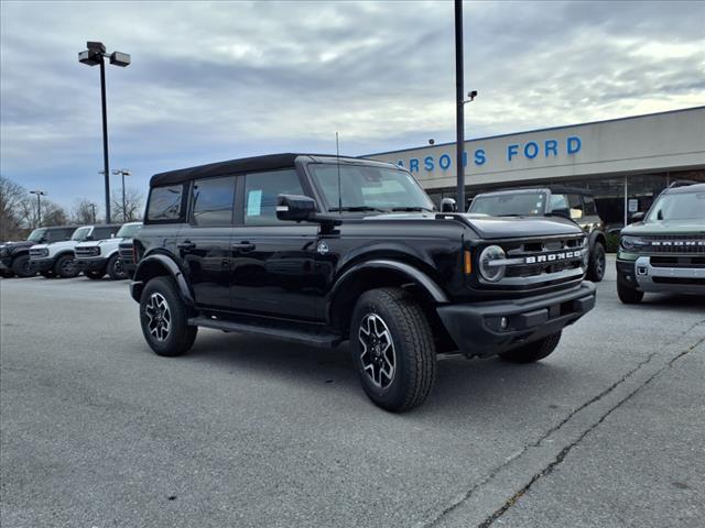 2024 Ford Bronco Outer Banks - Photo 2