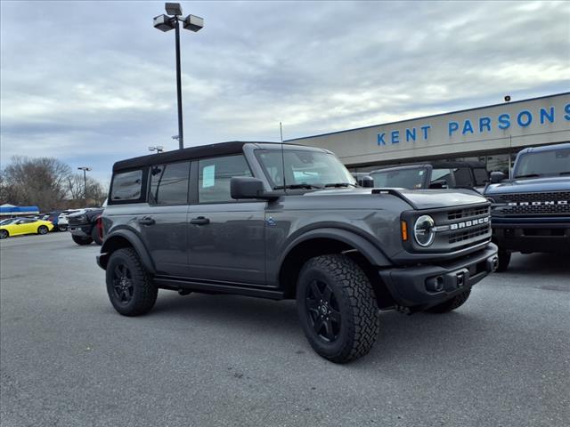 2024 Ford Bronco Black Diamond - Photo 2