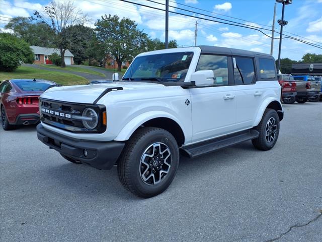2025 Ford Bronco Outer Banks - Photo 2