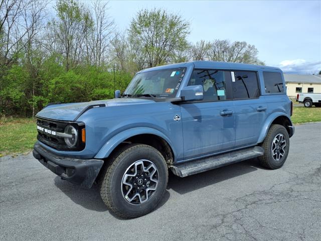 2025 Ford Bronco Outer Banks - Photo 2