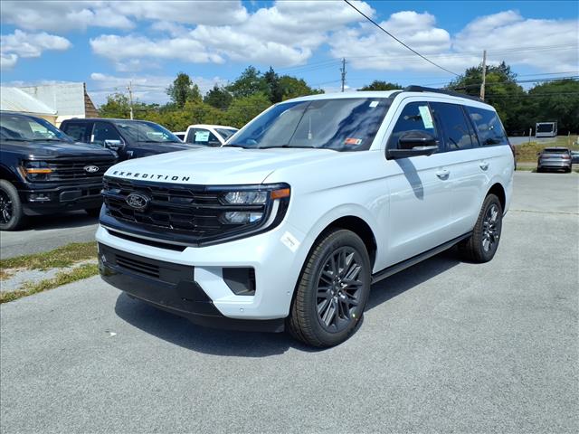 2025 Ford Expedition Platinum - Photo 2