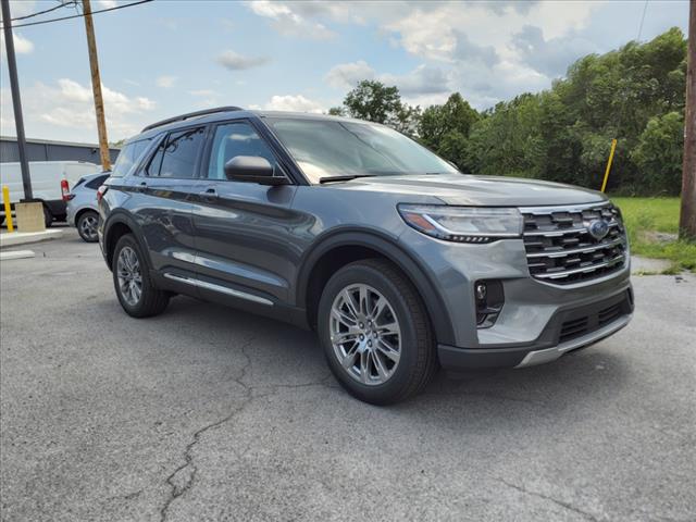 2025 Ford Explorer Active - Photo 2