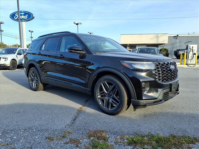 2025 Ford Explorer ST - Photo 2