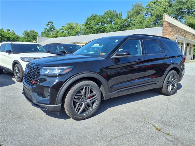2025 Ford Explorer ST - Photo 2